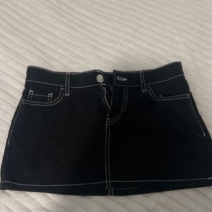 H&M black mini skirt